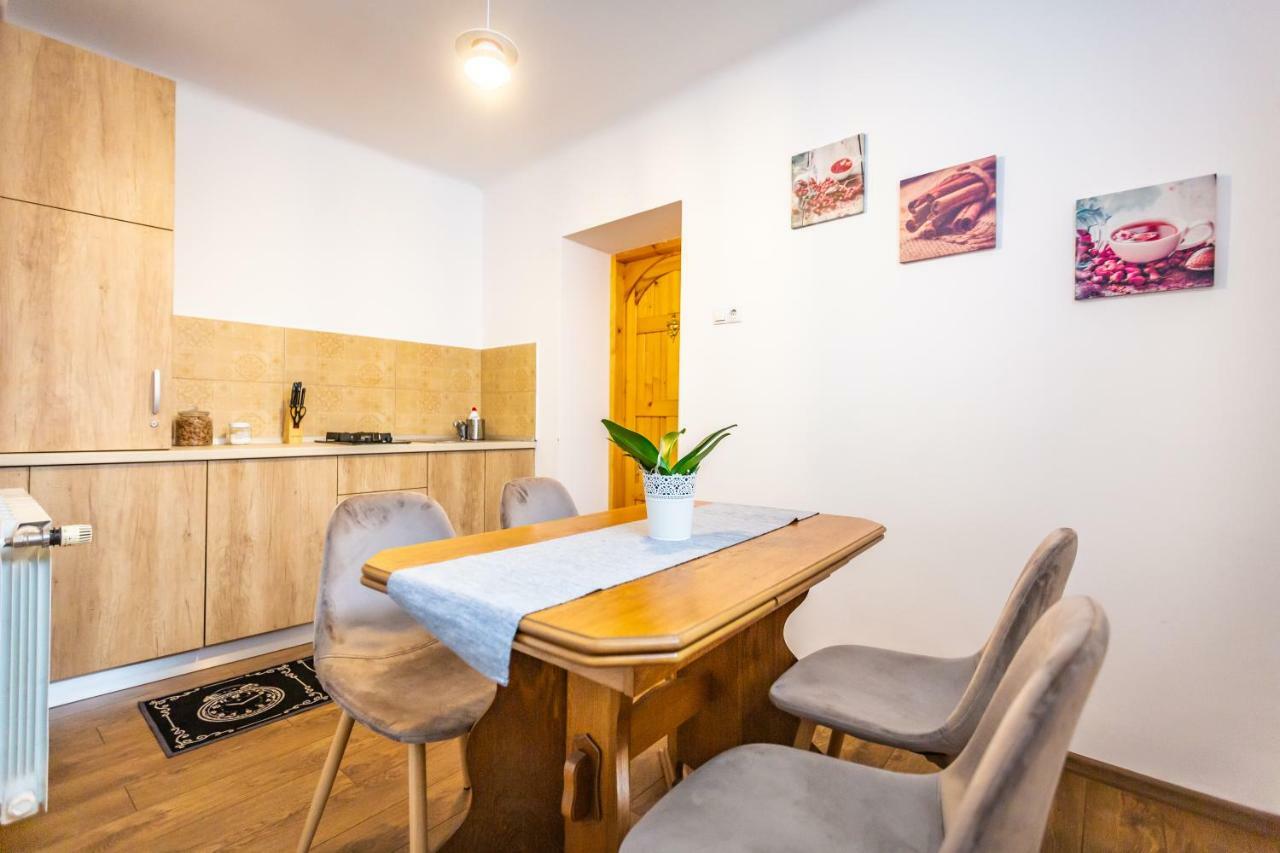 Central Apartment ブラショフ エクステリア 写真